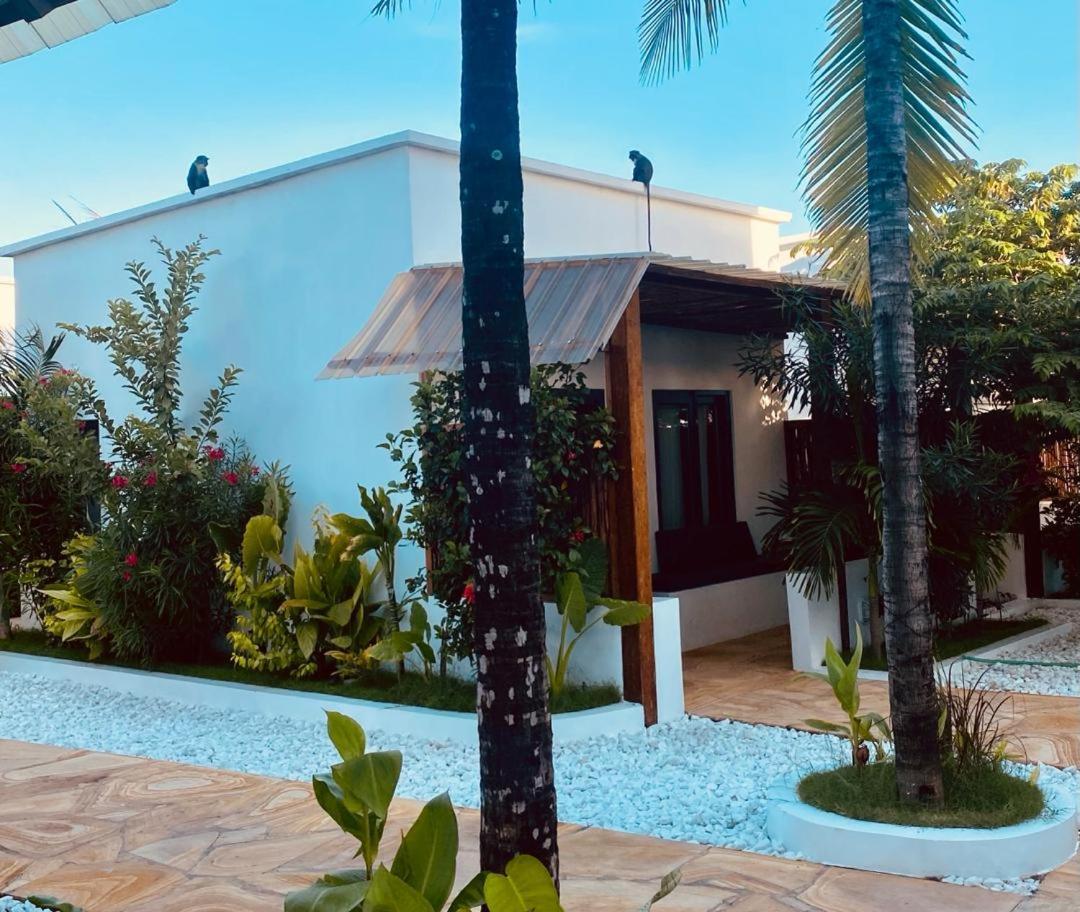 The Bali Resort Zanzibar Pingwe Bagian luar foto